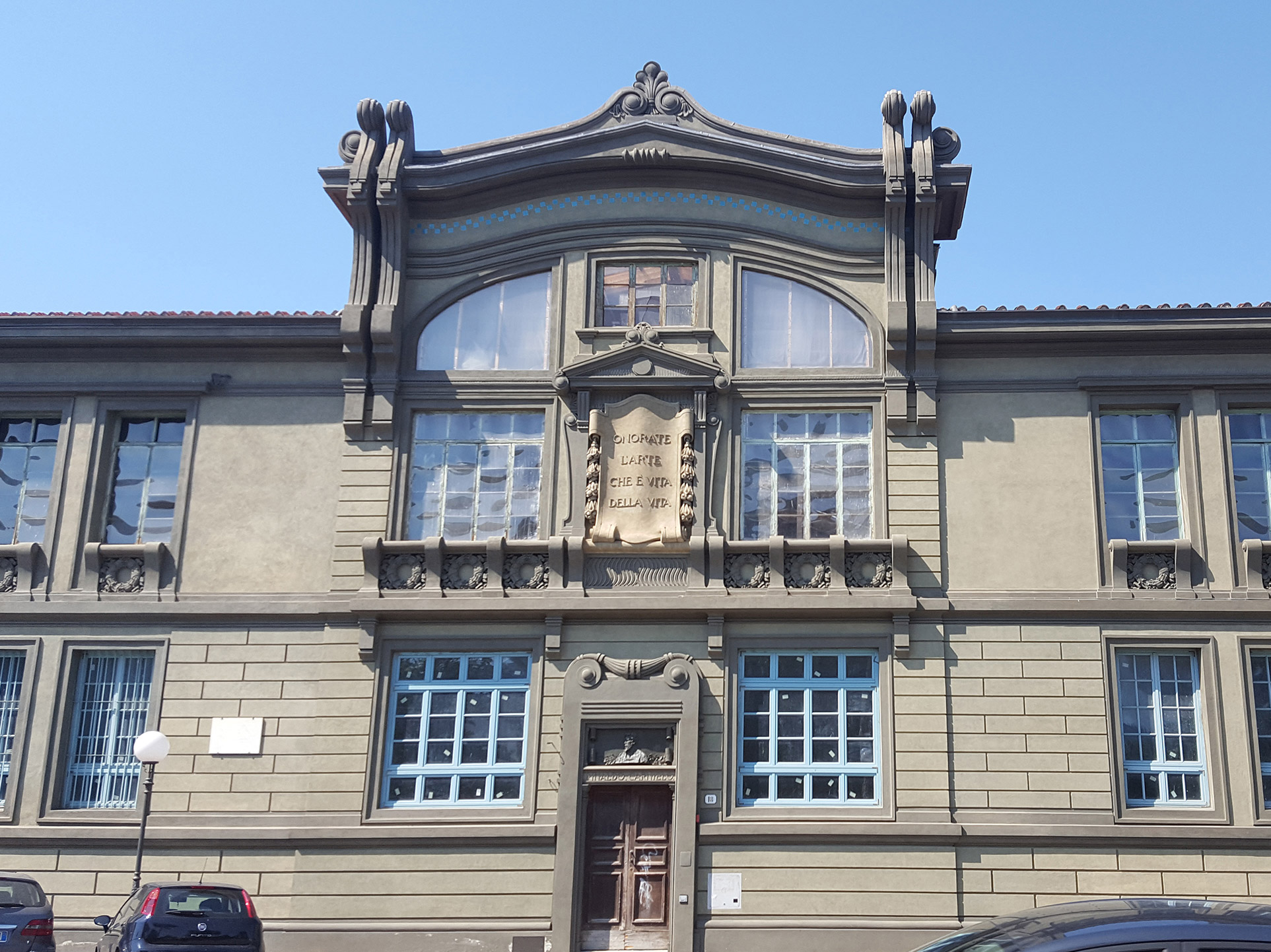 La Galleria Rinaldo Carnelio